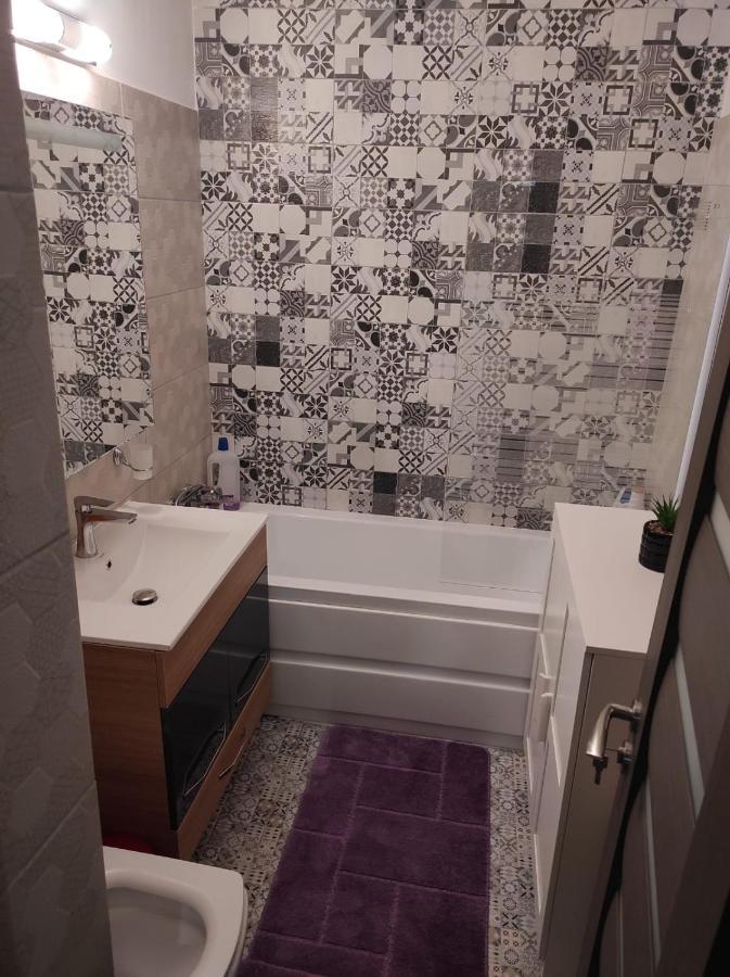 Private Room Near 3 Min Metrou Crangasi, 40 M2 Бухарест Экстерьер фото